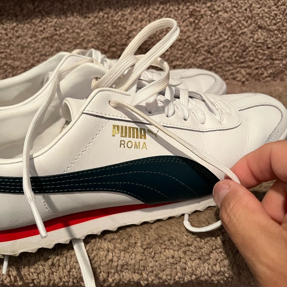 Puma Roma Sneakers size 9 gorgeous & so stylish Comes with box. Clean like new🇮🇹 - Picture 4 of 11